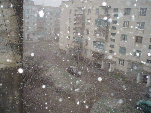 Зима берет у Осени взаймы...
