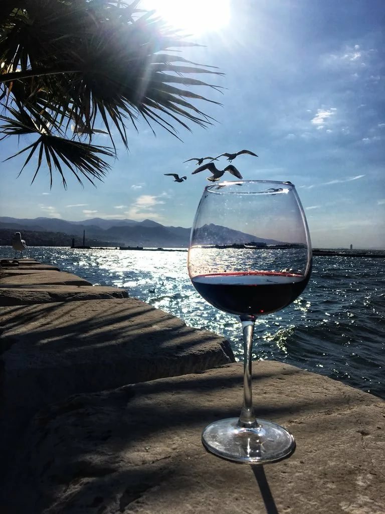 Вечер свечи зажёг...