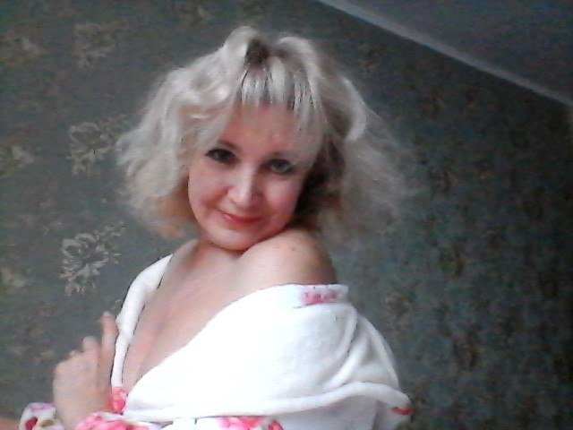 Кокетливо-мила. Посвящение С. Т. 11828