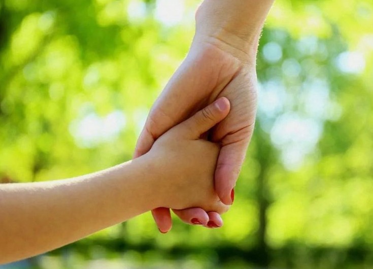 Мы в детях, словно пророждаясь...