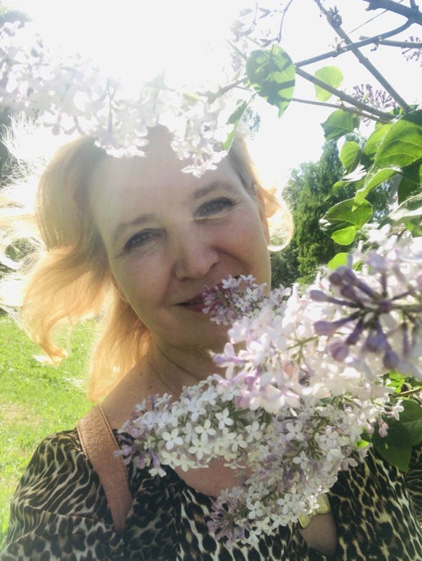 Ты мне сияешь. Посвящение С. Т. 11879