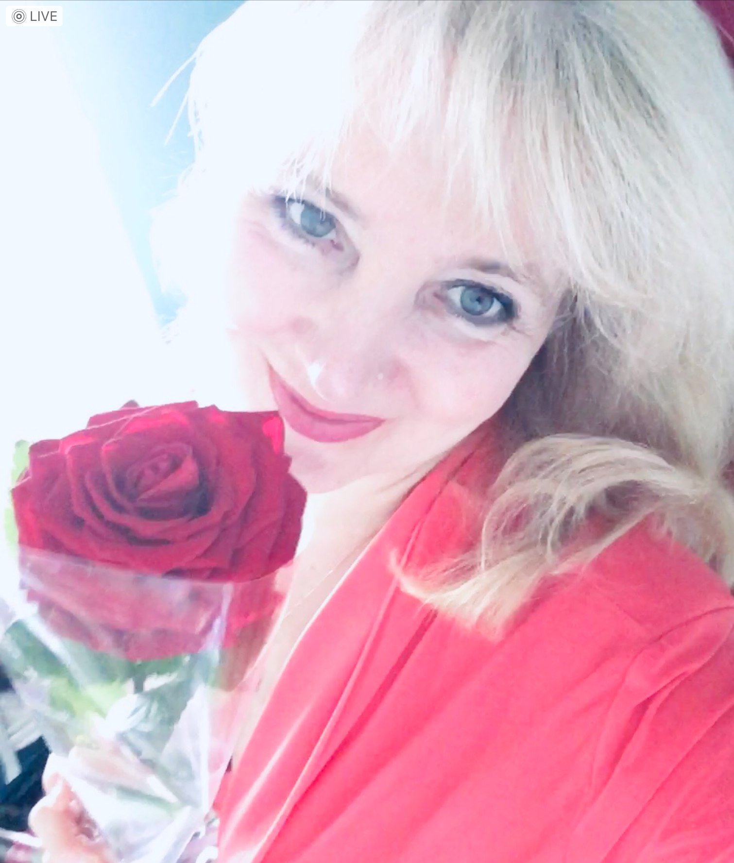 Твоя улыбка так красива. Посвящение С. Т. 12165