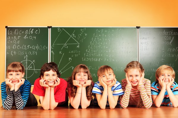 Учиться в школе