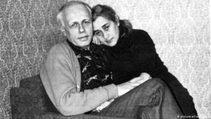 Андрей сахаров биография личная жизнь Адрею Сахарову... Учёному, Правозащитнику (Александр Братских) / Стихи.ру