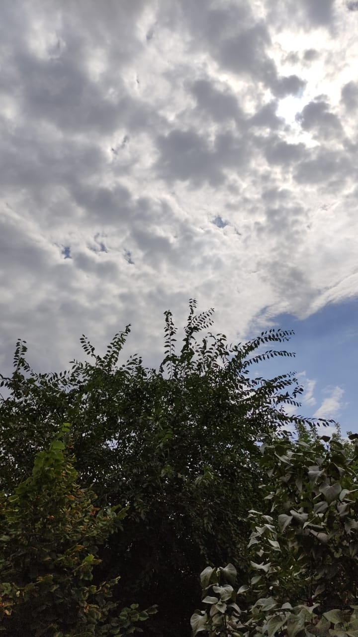 Небо вздохнуло...