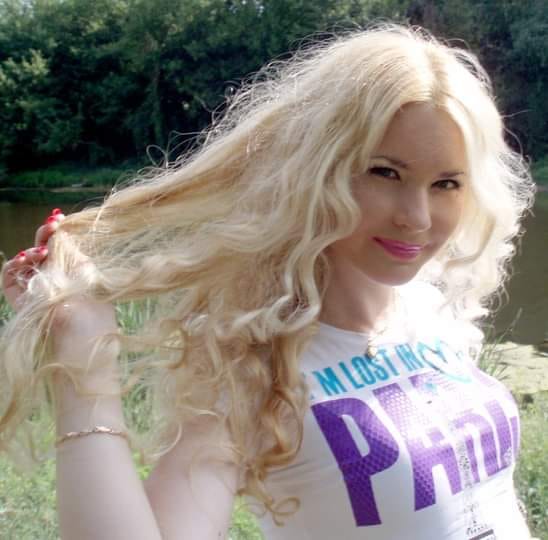 Ты расцвела в садах Версаля