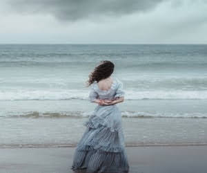 На песке оставляю следы...