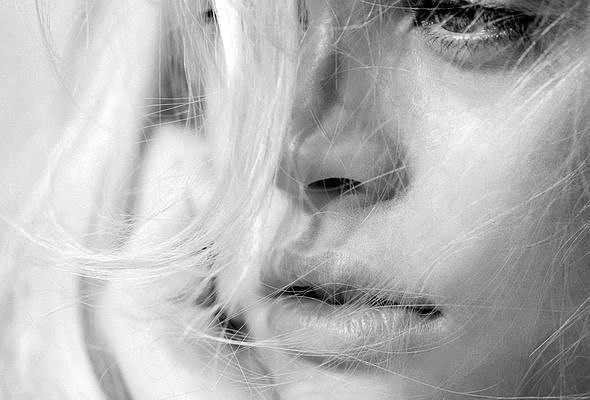 По-людски с душой сродниться бы