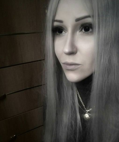 Звонили ей в любое время суток...