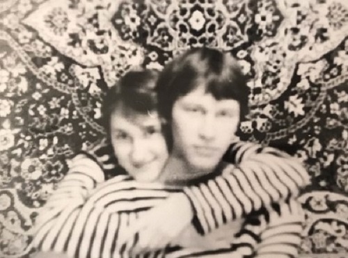 Я здесь! Привет!