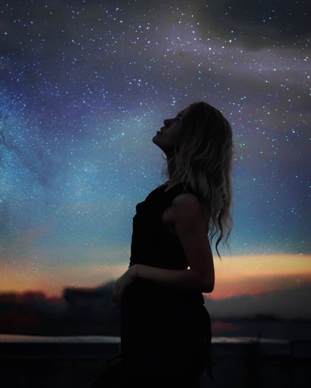 Мерцают звёзды, но не спят