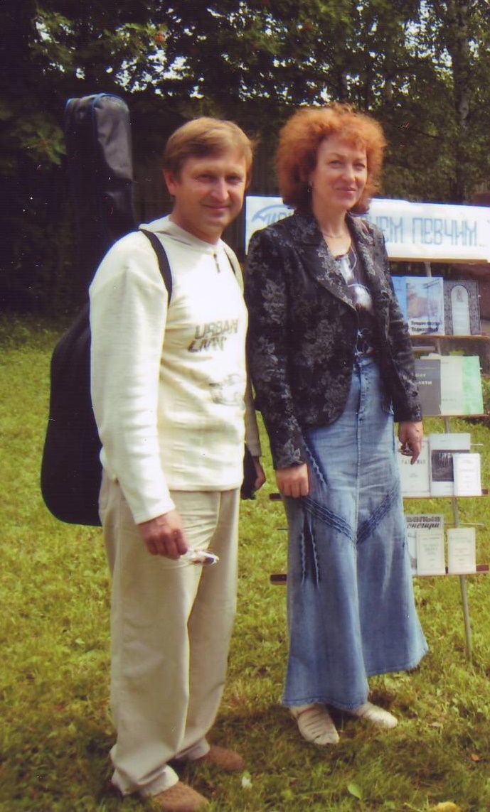 Сегодня двадцать седьмое день рождения счастья