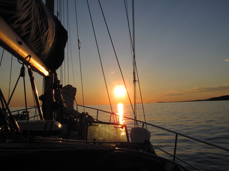 Листая волны...