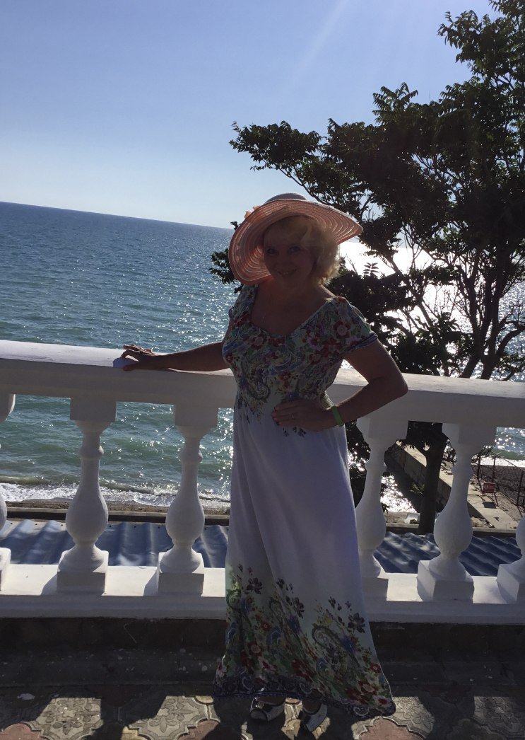 Королева светлых дней. Посвящение С. Т. 13140