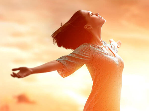 Хрустально-чистая вода поёт..