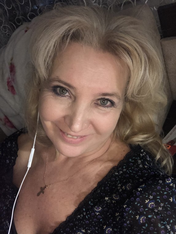 Божественно мила. Посвящение С. Т. 13264