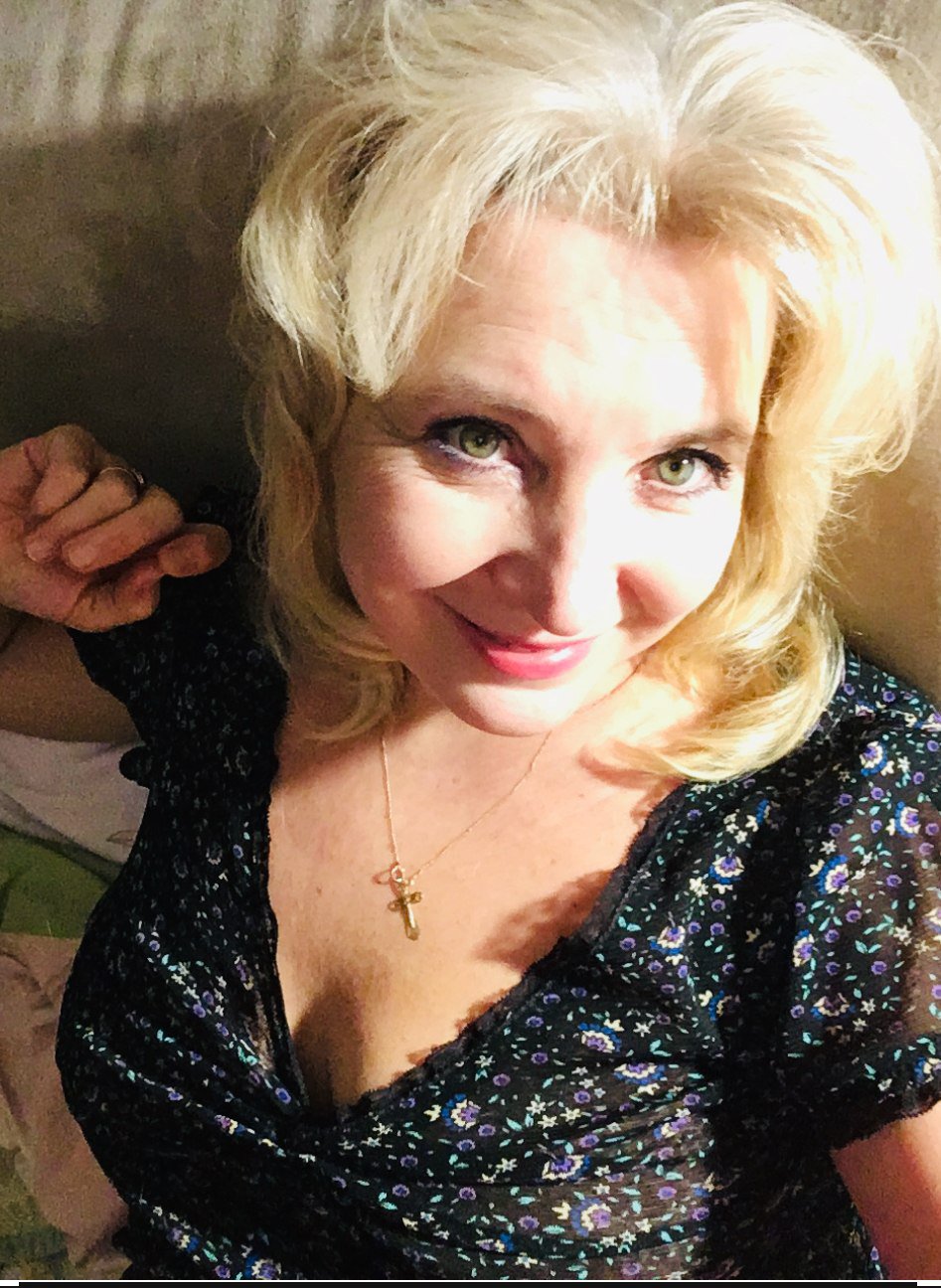 Прекрасна и мила. Посвящение С. Т. 13277