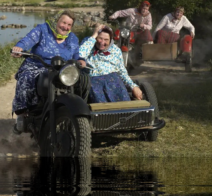 Старушка байкер