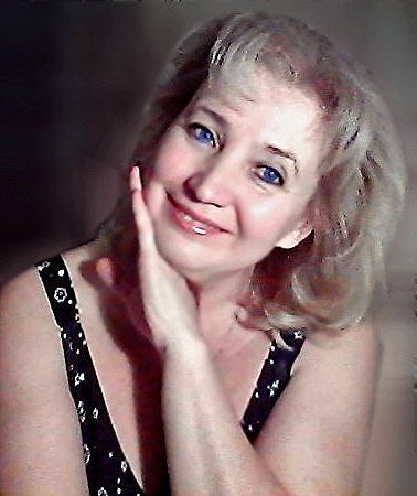 Красой изысканной своей. Посвящение С. Т. 13285