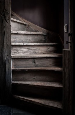 Деревянная лестница