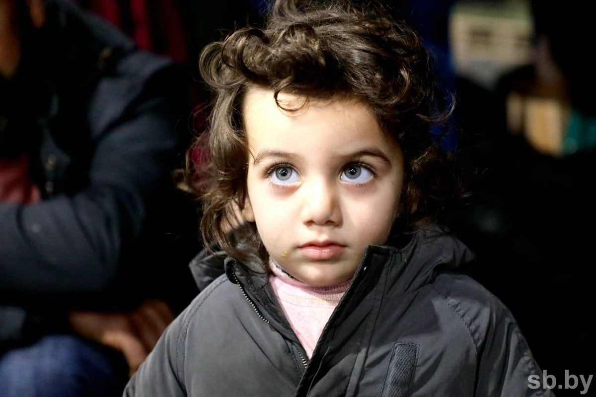 Маленькие дети - у большой беды, песня