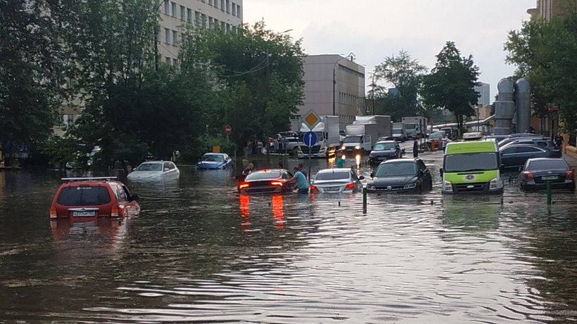 Вчерашний потоп в москве
