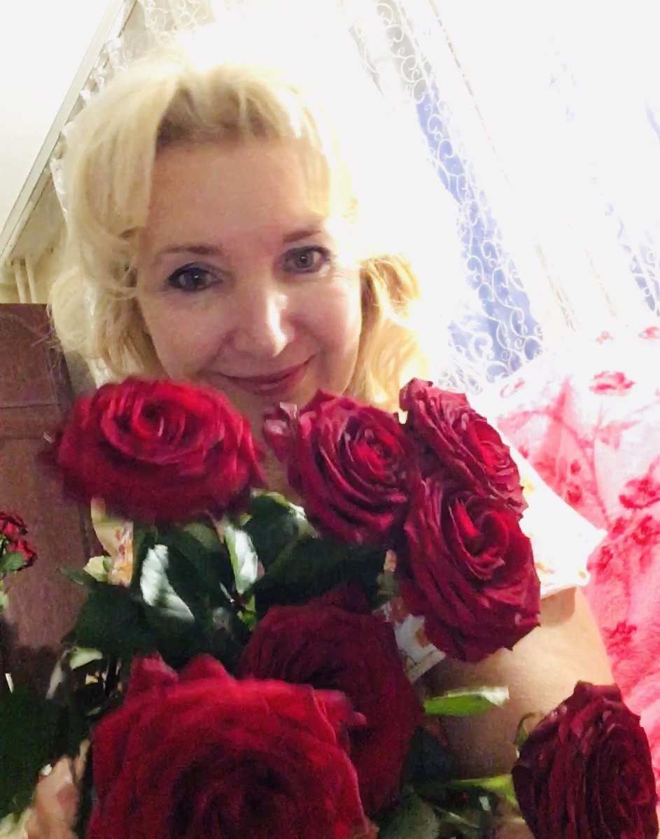 Средь серых дней. Посвящение С. Т. 13404