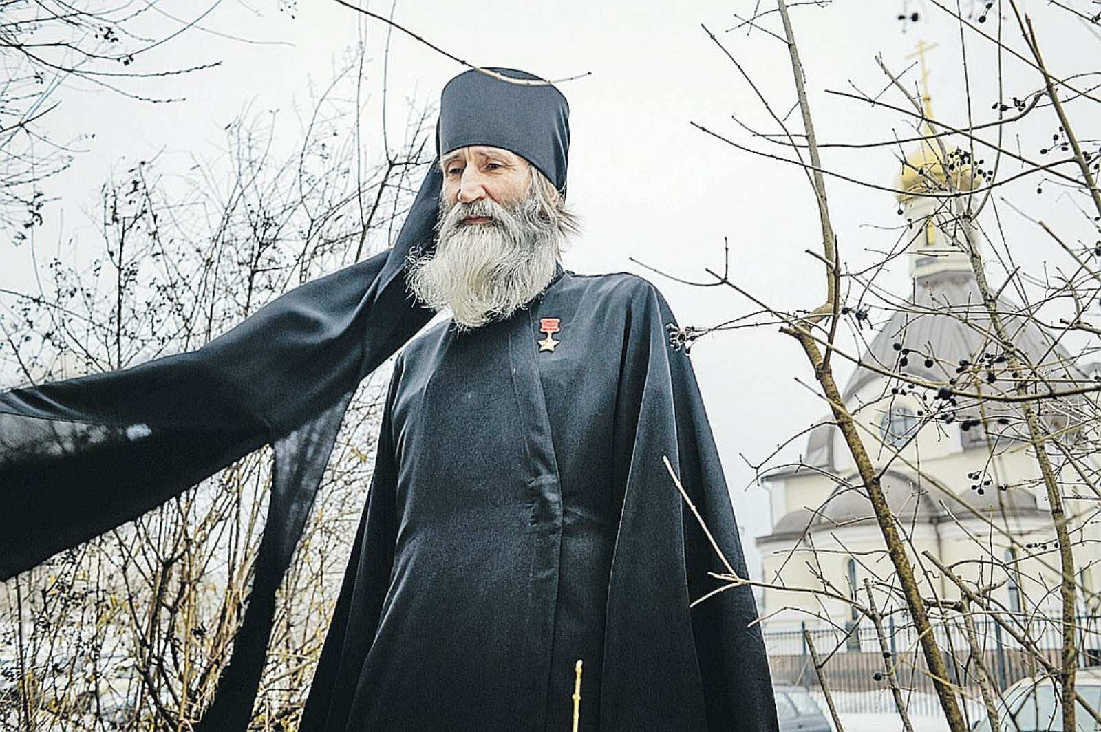 Отец киприан герой монах. Инок Киприан Бурков герой советского.