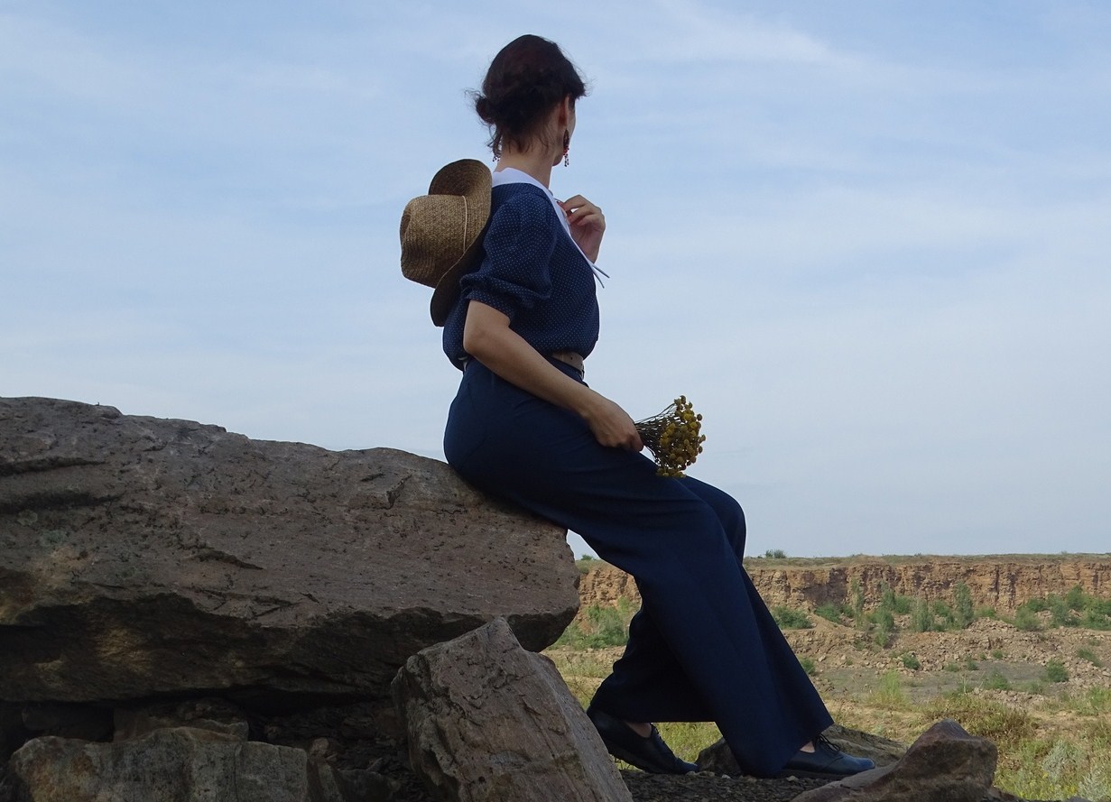 Брюнетка. Дикий Запад