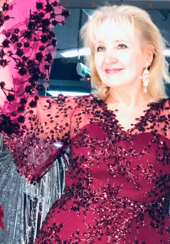 Королева милых дней. Посвящение С. Т. 13549