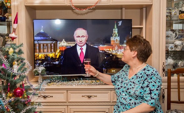 Ждём Новогоднего чувства момента!