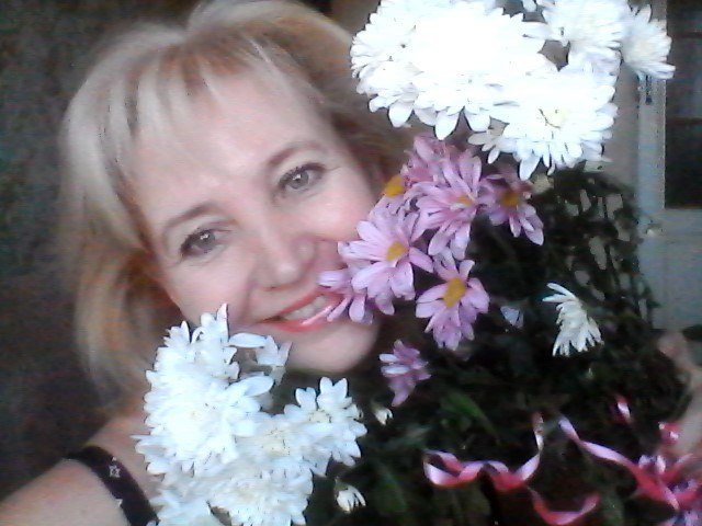 Словно маленький цветок. Посвящение С. Т. 13619