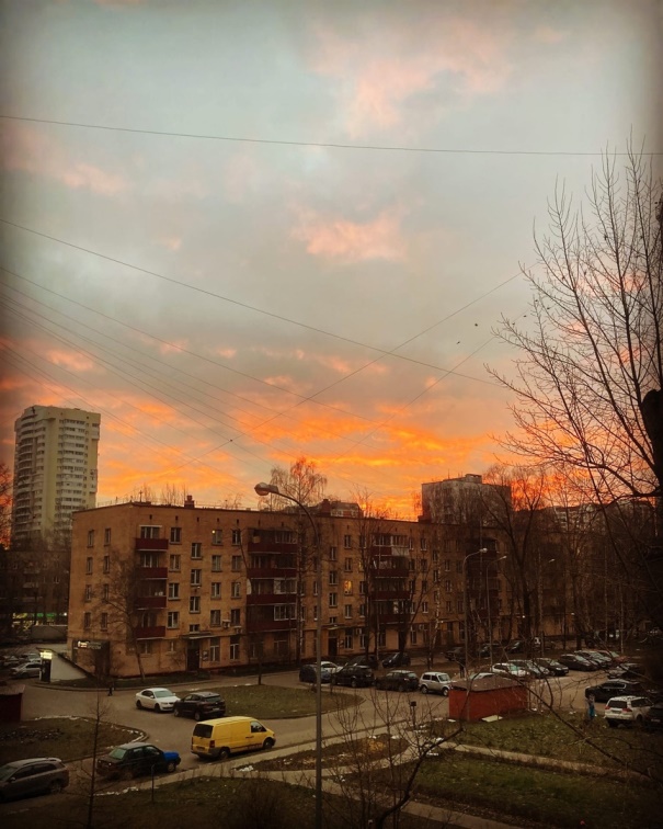 Без чествований, прямо и легко...