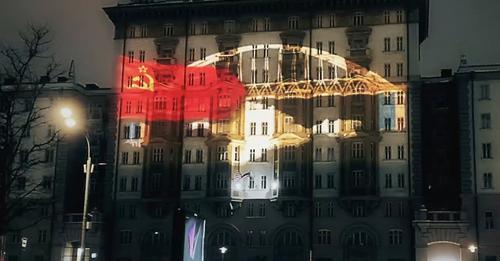 Больше подарков не будет На посольстве США