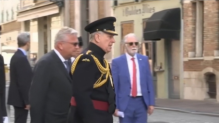 Бастует Европа, Россия молчит