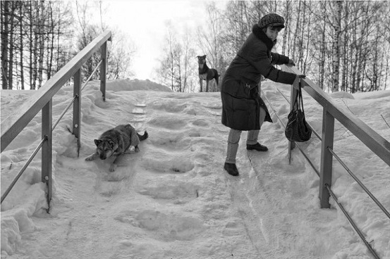 Я по лестнице по этой тороплюсь к тебе спуститься!
