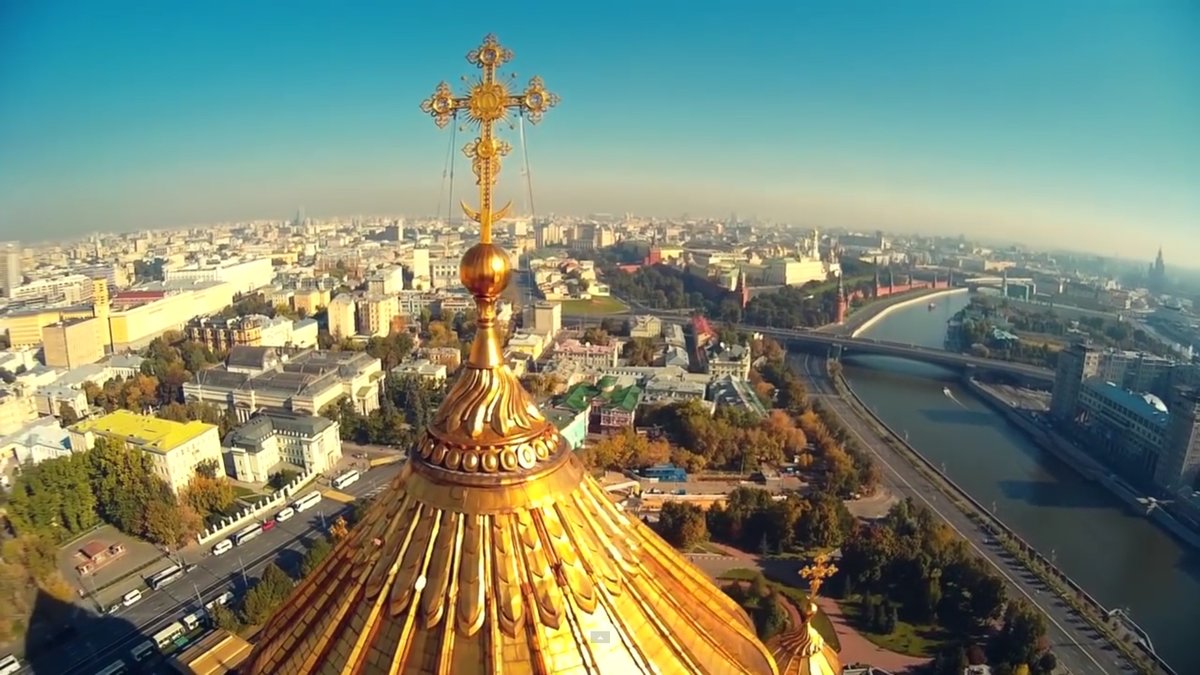 Вид на храм Христа Спасителя