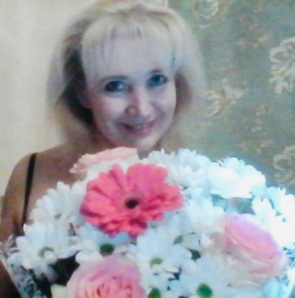 В твоей улыбке милой. Посвящение С. Т. 13859