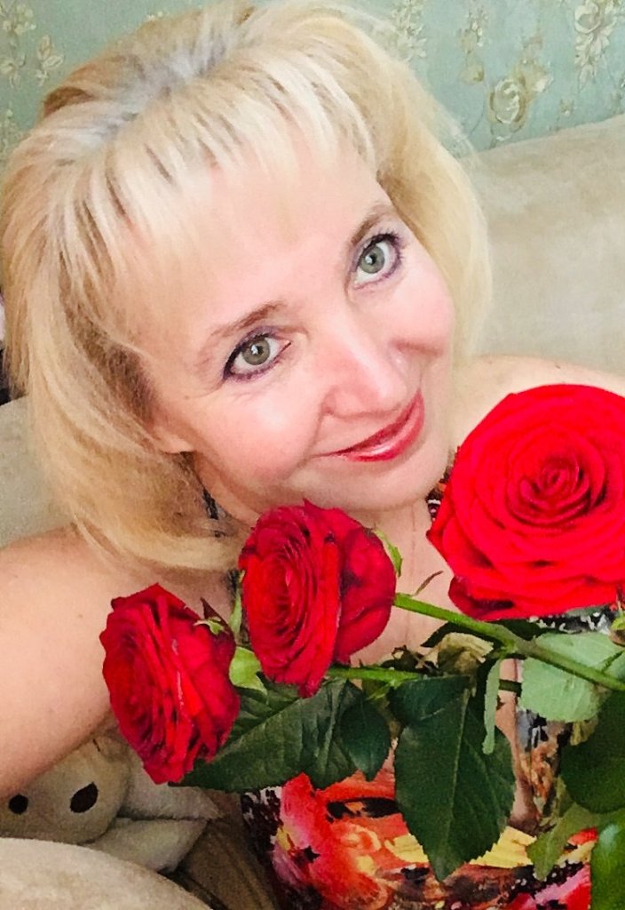 Твои глаза меня влекут. Посвящение С. Т. 13947