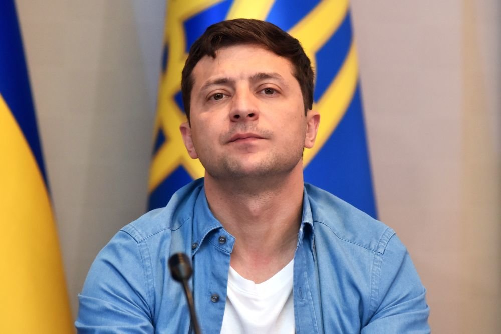 Тревожная мировая общественность