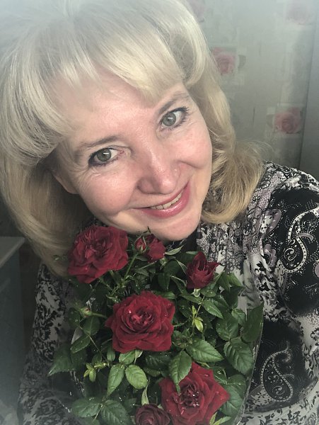 В твоей улыбке милой. Посвящение С. Т. 13988