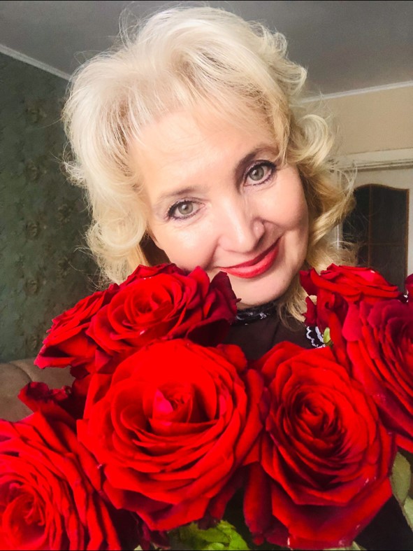 Всего светлее. Посвящение С. Т. 14079