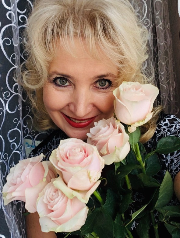 Сияй. Посвящение С. Т. 14072