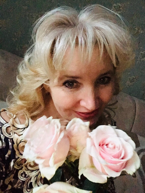 Стала сказкой откровенной. Посвящение С. Т. 14089