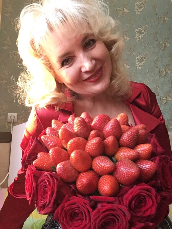 Красотой любви полна. Посвящение С. Т. 14081