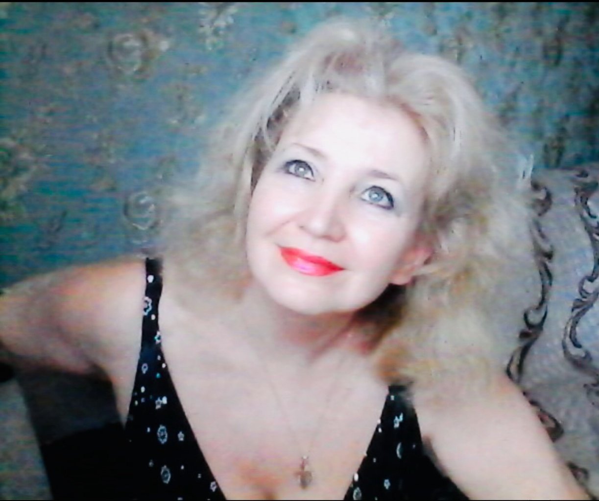 Одна любовь таится. Посвящение С. Т. 14138