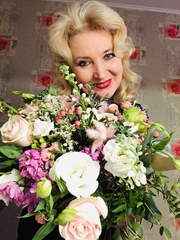 Ты достойна. Посвящение С. Т. 14157