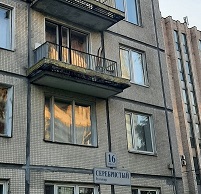 О чем думают лыжи, выставленные на балкон