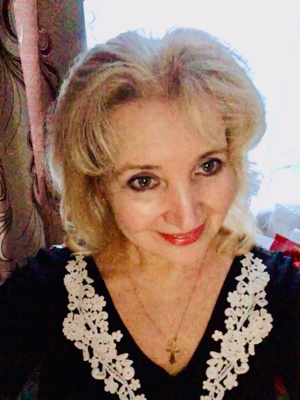 Своей красою милой. Посвящение С. Т. 14154