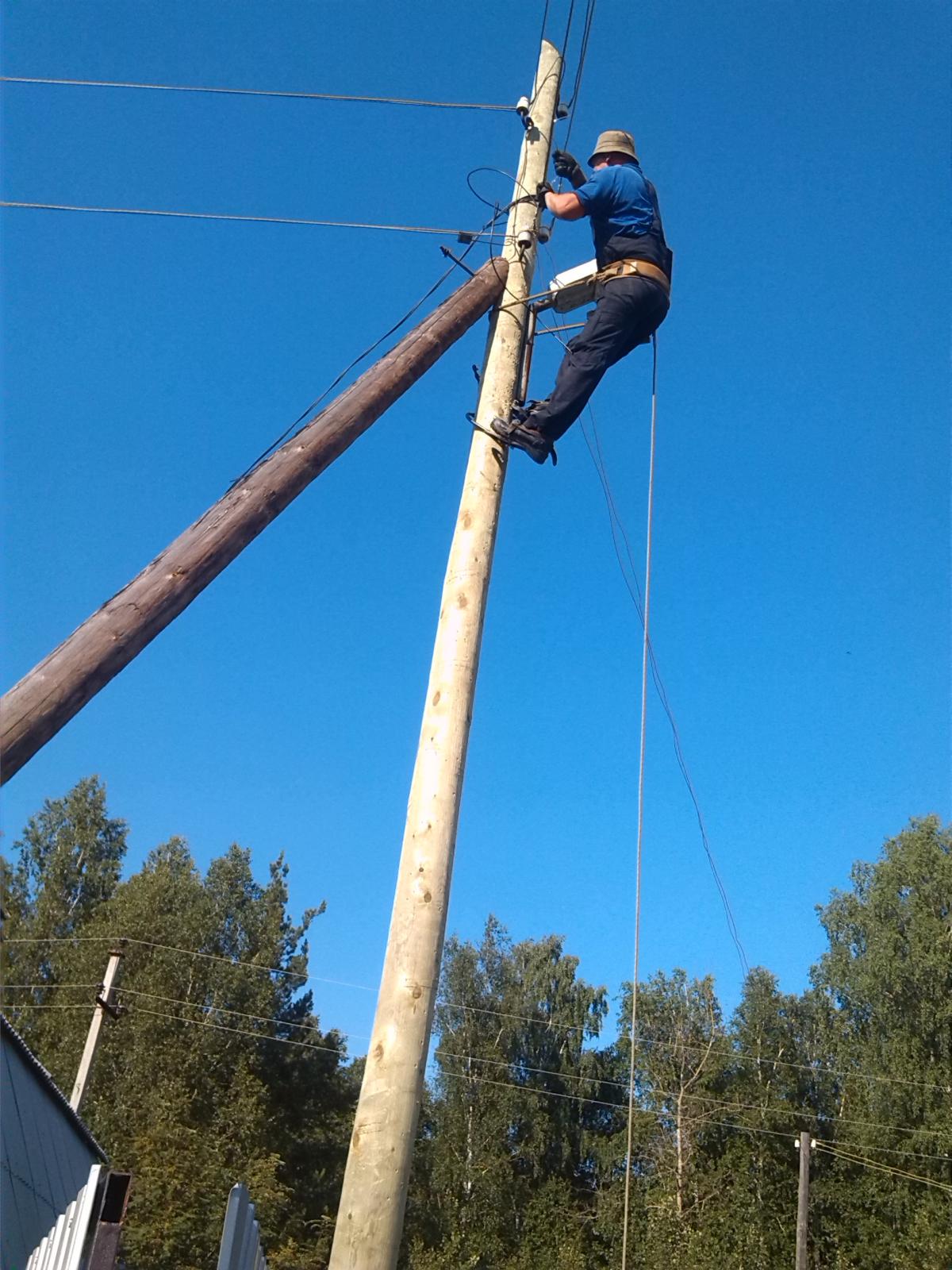 Как хранить деревянные опоры лэп?. Монтаж деревянных опор с жб приставкой. Одностоечная деревянная опора. Промежуточная опора вл 10 кв. Опора деревянная вл 35кв катт.